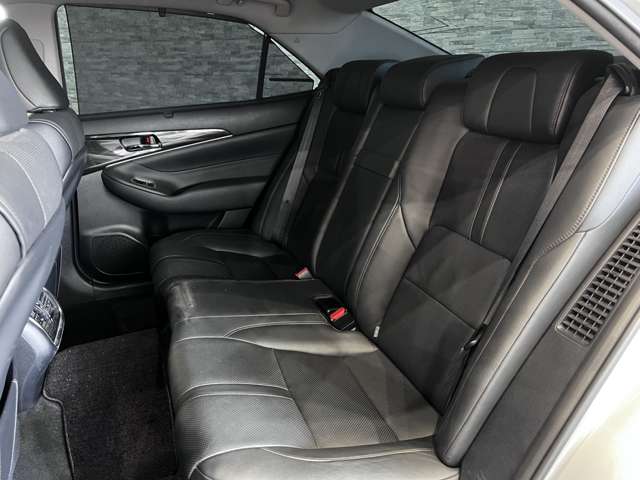 トヨタ クラウン　ハイブリッド ハイブリッド ２．５ Ｇ H25年 (関東) 99