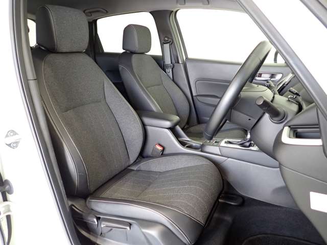 ホンダ フィット　ハイブリッド １．５ Ｅ：ＨＥＶ ホーム R5年 (関東) 99