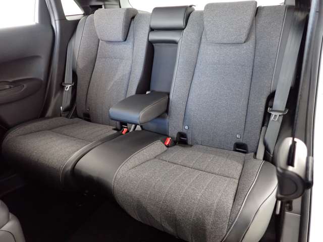 ホンダ フィット　ハイブリッド １．５ Ｅ：ＨＥＶ ホーム R5年 (関東) 99