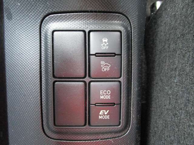 トヨタ アクア １．５ Ｌ H28年 (中国) 99