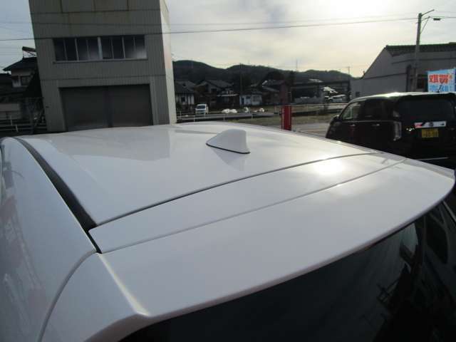 トヨタ アクア １．５ Ｌ H28年 (中国) 99