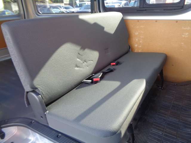 トヨタ ハイエースバン ２．０ ＤＸ ロング ＧＬパッケージ R2年 (中国) 99