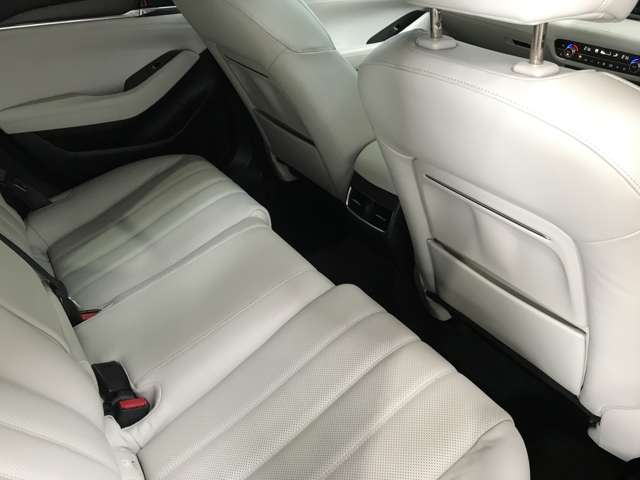 マツダ アテンザ　ワゴン ２．２ ＸＤ Ｌパッケージ ディーゼルターボ ４ＷＤ H30年 (北海道) 99