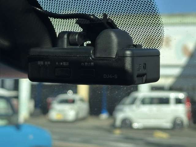 日産 ノートオーラ １．２ ＮＩＳＭＯ R3年 () 99