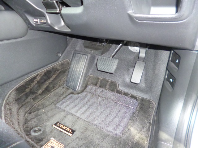 ホンダ ヴェゼル １．５ Ｅ：ＨＥＶ Ｚ R3年 (東北) 99