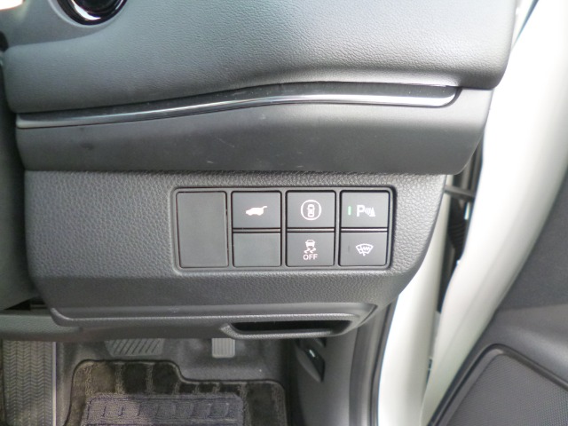 ホンダ ヴェゼル １．５ Ｅ：ＨＥＶ Ｚ R3年 (東北) 99