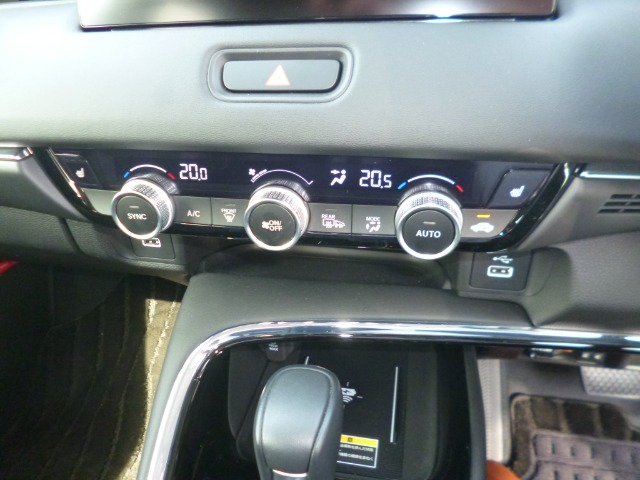 ホンダ ヴェゼル １．５ Ｅ：ＨＥＶ Ｚ R3年 (東北) 99