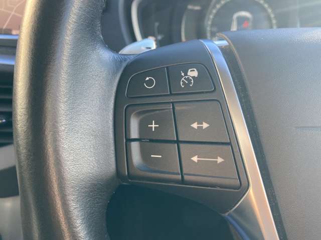 ボルボ Ｖ４０ Ｄ４ ダイナミック エディション ディーゼルターボ H30年 (東北) 99