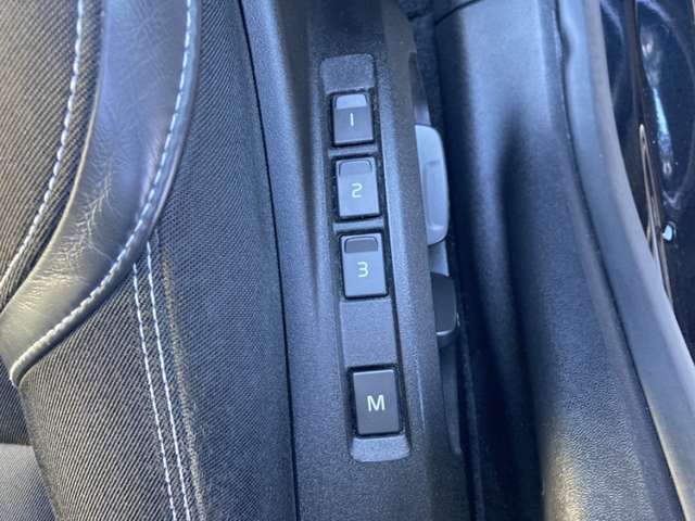 ボルボ Ｖ４０ Ｄ４ ダイナミック エディション ディーゼルターボ H30年 (東北) 99