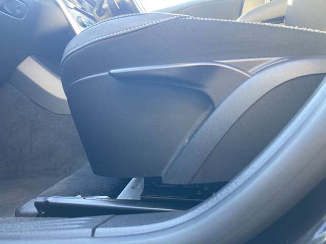 ボルボ Ｖ４０ Ｄ４ ダイナミック エディション ディーゼルターボ H30年 (東北) 99