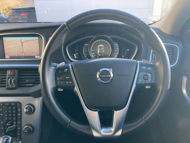 ボルボ Ｖ４０ Ｄ４ ダイナミック エディション ディーゼルターボ H30年 (東北) 99