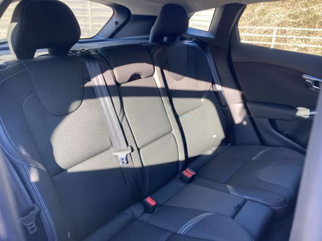 ボルボ Ｖ４０ Ｄ４ ダイナミック エディション ディーゼルターボ H30年 (東北) 99