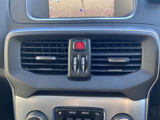 ボルボ Ｖ４０ Ｄ４ ダイナミック エディション ディーゼルターボ H30年 (東北) 99