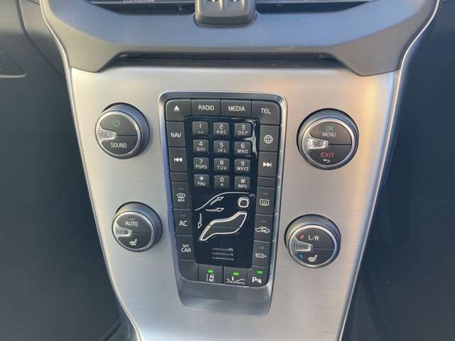 ボルボ Ｖ４０ Ｄ４ ダイナミック エディション ディーゼルターボ H30年 (東北) 99