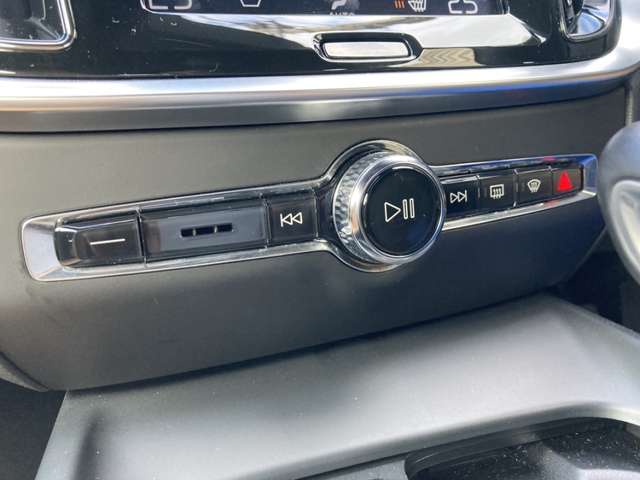 ボルボ Ｓ６０ Ｔ４　モメンタム R1年 (東北) 99