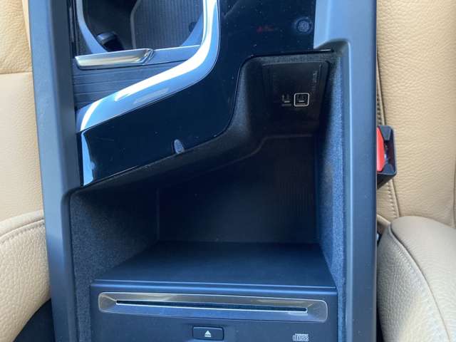 ボルボ Ｓ６０ Ｔ４　モメンタム R1年 (東北) 99