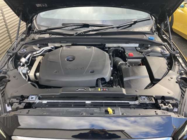 ボルボ Ｓ６０ Ｔ４　モメンタム R1年 (東北) 99