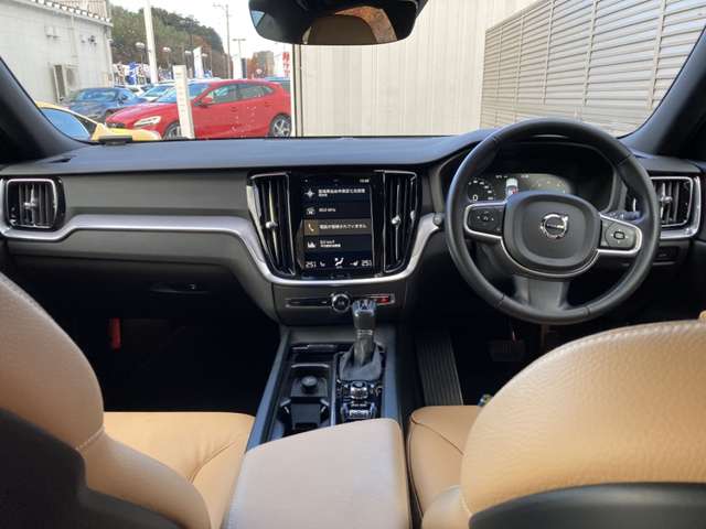 ボルボ Ｓ６０ Ｔ４　モメンタム R1年 (東北) 99