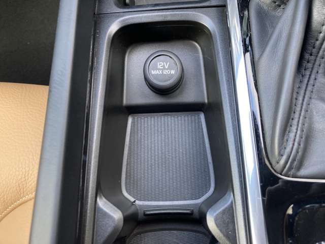 ボルボ Ｓ６０ Ｔ４　モメンタム R1年 (東北) 99