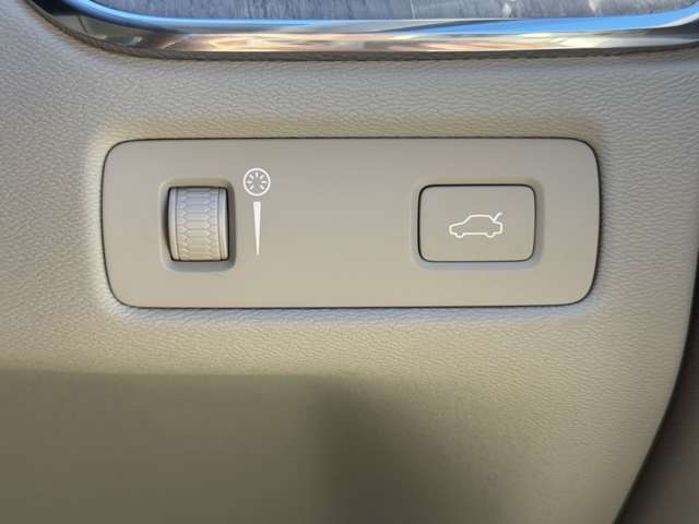 ボルボ ＸＣ６０ Ｄ４ ＡＷＤ インスクリプション ディーゼルターボ ４ＷＤ H30年 (東北) 99