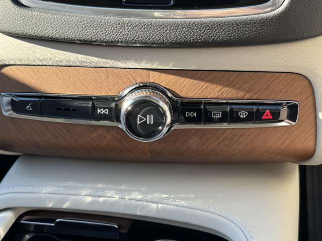 ボルボ ＸＣ９０ Ｔ８ ツインエンジン ＡＷＤ インスクリプション ４ＷＤ H30年 (東北) 99