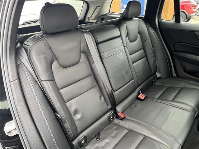 ボルボ Ｖ６０ Ｂ５　インスクリプション R3年 (東北) 99