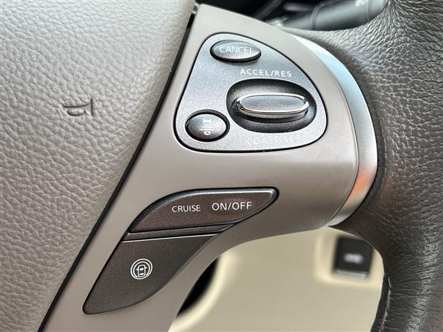 日産 シーマ　ハイブリッド ３．５ H28年 (関東) 99