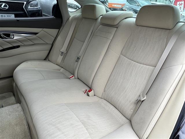 日産 シーマ　ハイブリッド ３．５ H28年 (関東) 99