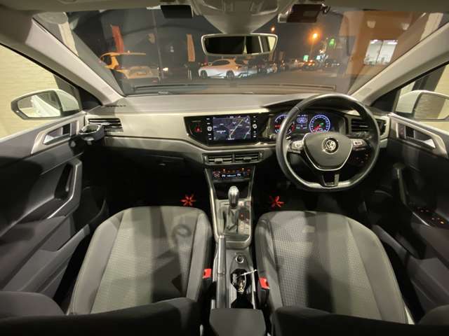 フォルクスワーゲン ポロ ＴＳＩ　コンフォートライン　リミテッド R2年 (九州・沖縄) 99