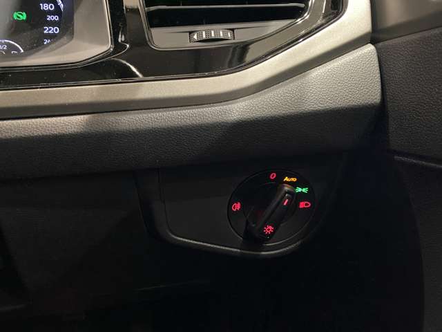 フォルクスワーゲン ポロ ＴＳＩ　コンフォートライン　リミテッド R2年 (九州・沖縄) 99