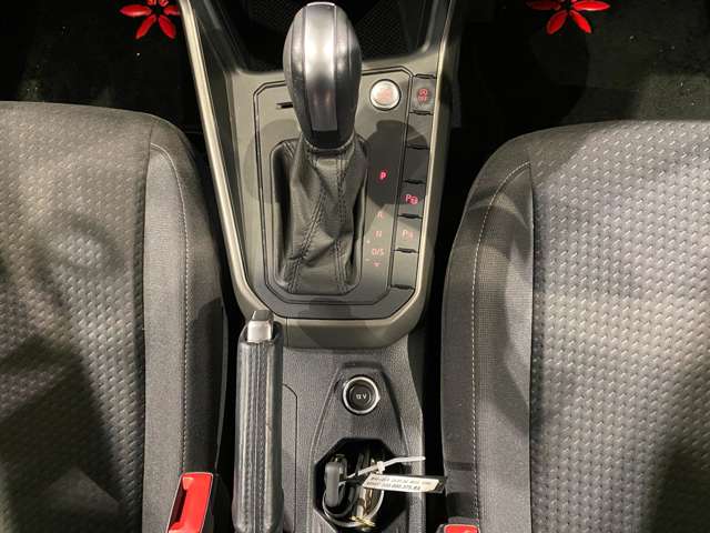 フォルクスワーゲン ポロ ＴＳＩ　コンフォートライン　リミテッド R2年 (九州・沖縄) 99