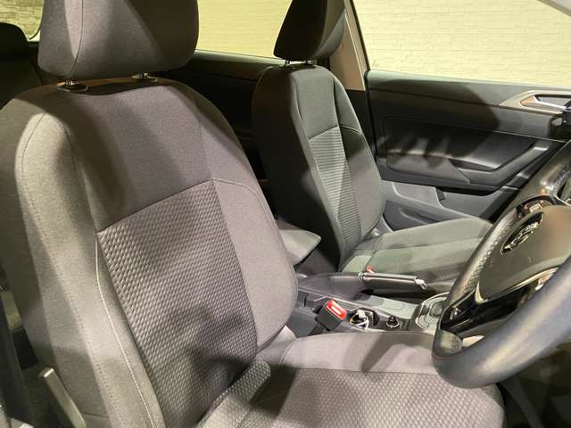 フォルクスワーゲン ポロ ＴＳＩ　コンフォートライン　リミテッド R2年 (九州・沖縄) 99