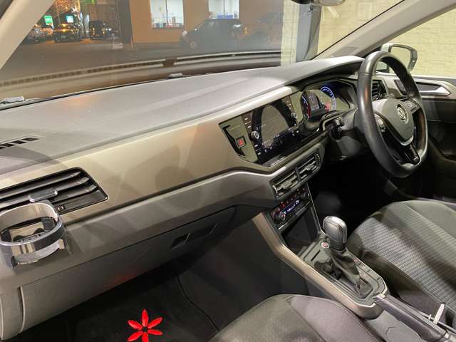 フォルクスワーゲン ポロ ＴＳＩ　コンフォートライン　リミテッド R2年 (九州・沖縄) 99