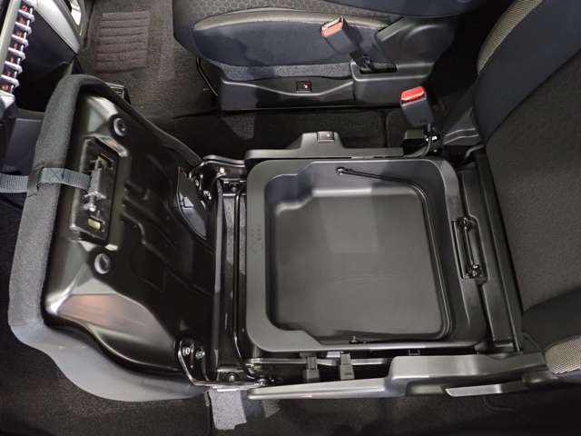 スズキ クロスビー １．０ ハイブリッド ＭＺ R5年 (関東) 99