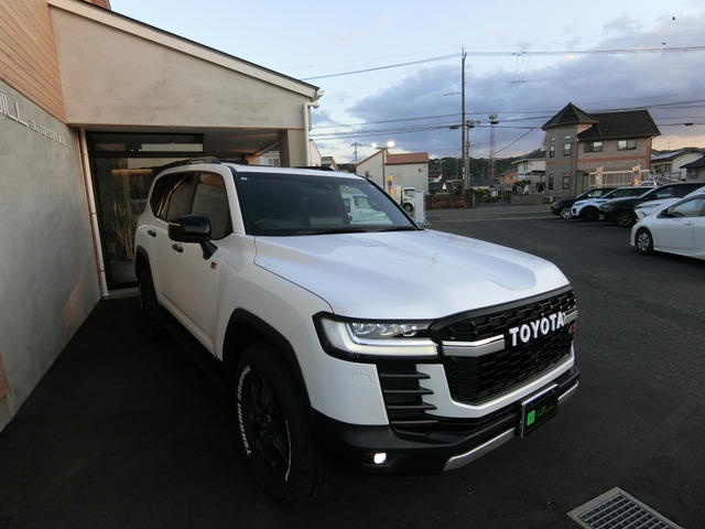 トヨタ ランドクルーザー ３．３ ＧＲスポーツ ディーゼルターボ ４ＷＤ R5年 (中国) 99