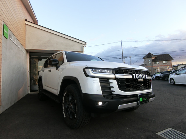 トヨタ ランドクルーザー ３．３ ＧＲスポーツ ディーゼルターボ ４ＷＤ R5年 (中国) 99