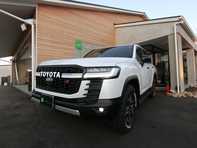 トヨタ ランドクルーザー ３．３ ＧＲスポーツ ディーゼルターボ ４ＷＤ R5年 (中国) 99