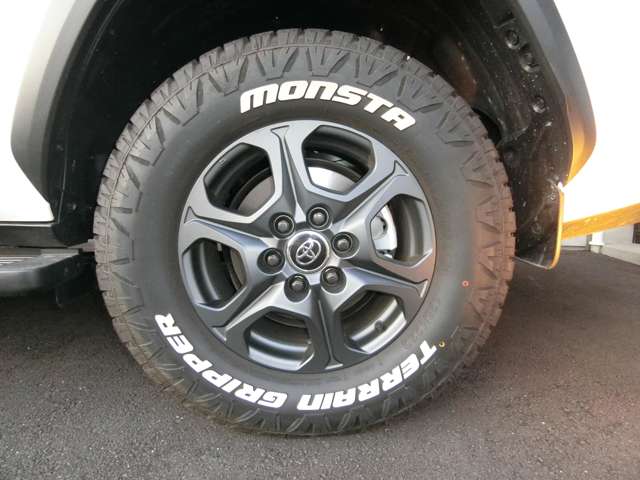 トヨタ ランドクルーザー ３．３ ＧＲスポーツ ディーゼルターボ ４ＷＤ R5年 (中国) 99