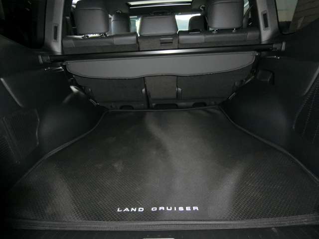 トヨタ ランドクルーザー ３．３ ＧＲスポーツ ディーゼルターボ ４ＷＤ R5年 (中国) 99