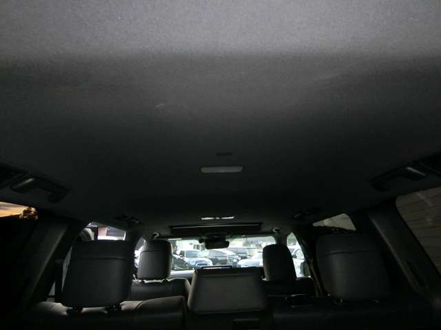 トヨタ ランドクルーザー ３．３ ＧＲスポーツ ディーゼルターボ ４ＷＤ R5年 (中国) 99