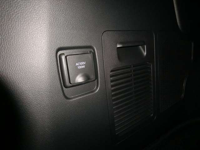 トヨタ ランドクルーザー ３．３ ＧＲスポーツ ディーゼルターボ ４ＷＤ R5年 (中国) 99