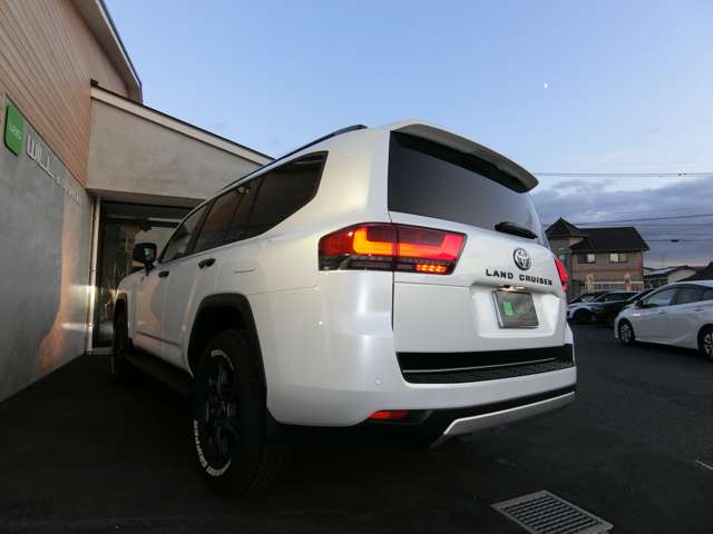 トヨタ ランドクルーザー ３．３ ＧＲスポーツ ディーゼルターボ ４ＷＤ R5年 (中国) 99