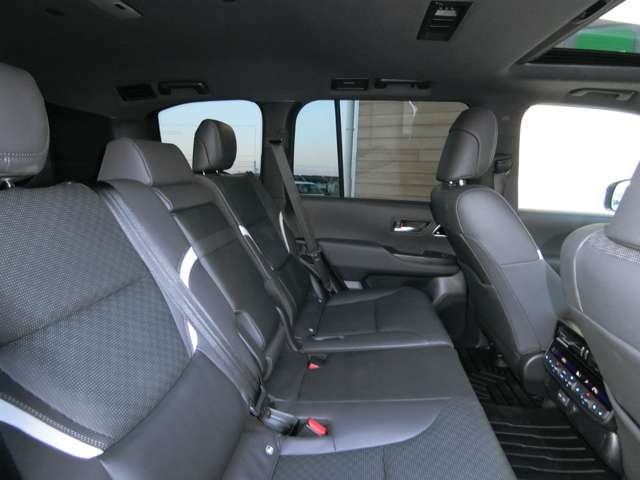 トヨタ ランドクルーザー ３．３ ＧＲスポーツ ディーゼルターボ ４ＷＤ R5年 (中国) 99