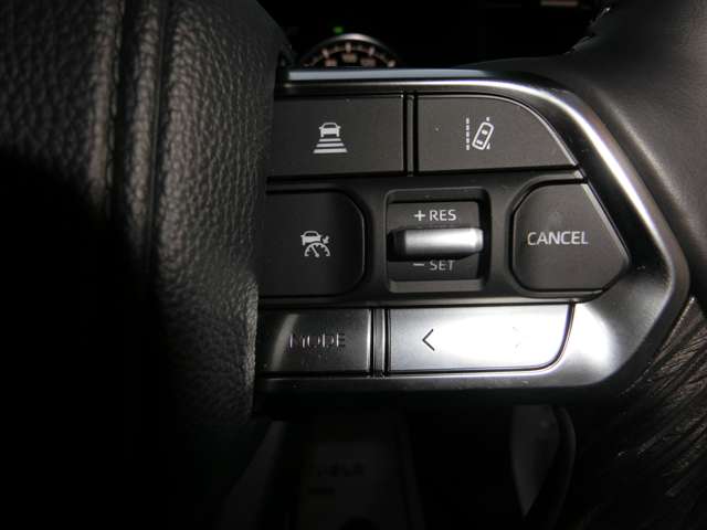 トヨタ ランドクルーザー ３．３ ＧＲスポーツ ディーゼルターボ ４ＷＤ R5年 (中国) 99