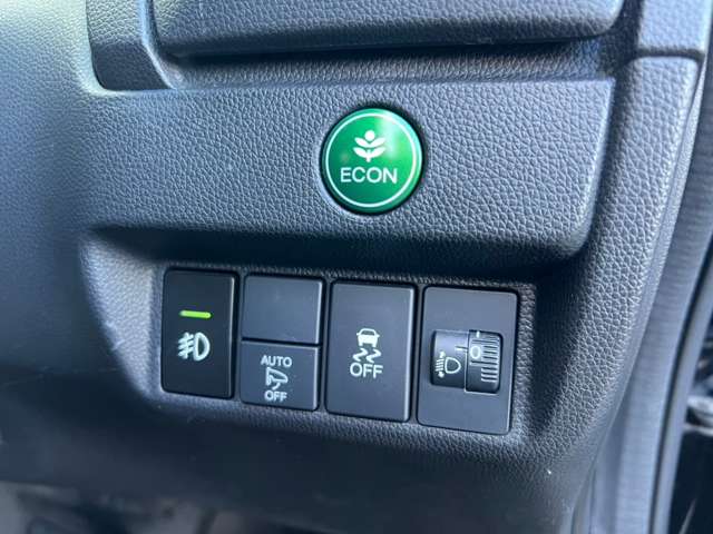 ホンダ フィット １．３ １３Ｇ Ｆ H29年 (東北) 99