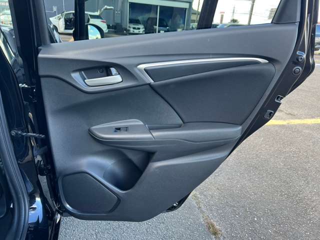 ホンダ フィット １．３ １３Ｇ Ｆ H29年 (東北) 99