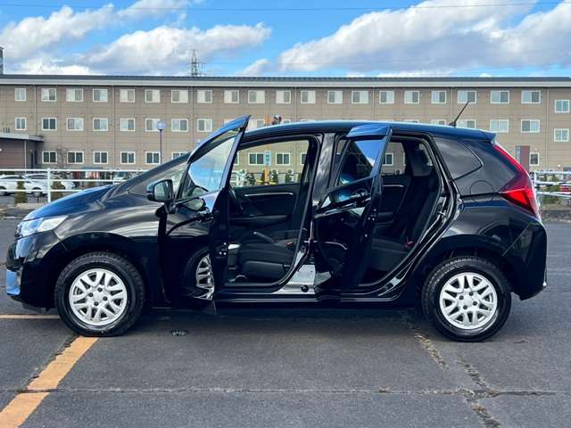 ホンダ フィット １．３ １３Ｇ Ｆ H29年 (東北) 99