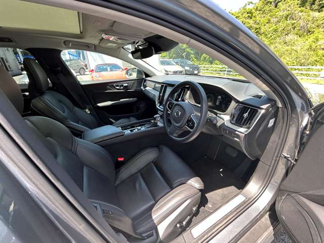 ボルボ Ｖ６０クロスカントリー Ｔ５ ＡＷＤ プロ ４ＷＤ R1年 (東北) 99