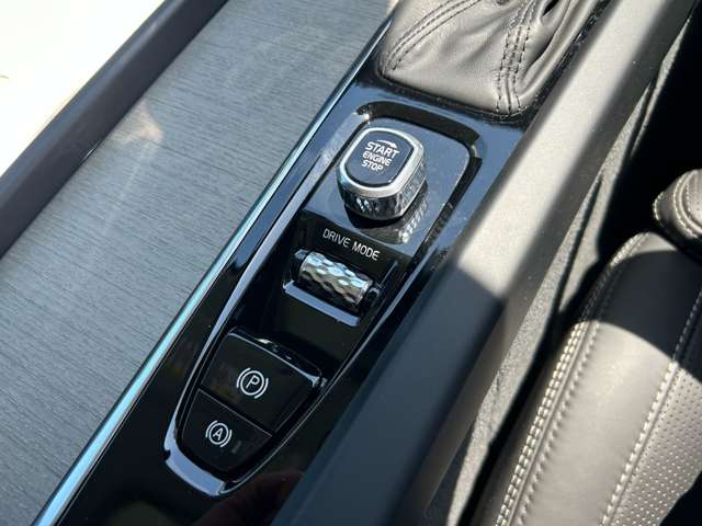 ボルボ Ｖ６０クロスカントリー Ｔ５ ＡＷＤ プロ ４ＷＤ R1年 (東北) 99