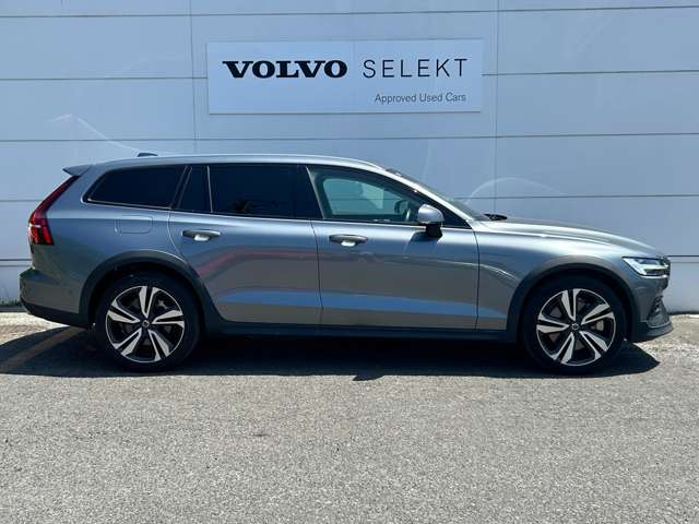 ボルボ Ｖ６０クロスカントリー Ｔ５ ＡＷＤ プロ ４ＷＤ R1年 (東北) 99